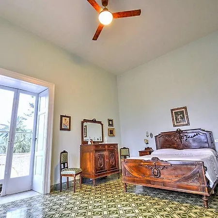 Sleeps 8 Wifi 빌라