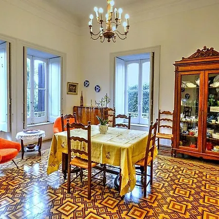 Sleeps 8 Wifi 상트아그넬로