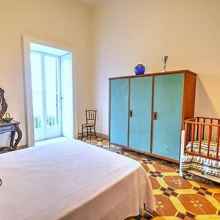 Sleeps 8 Wifi *