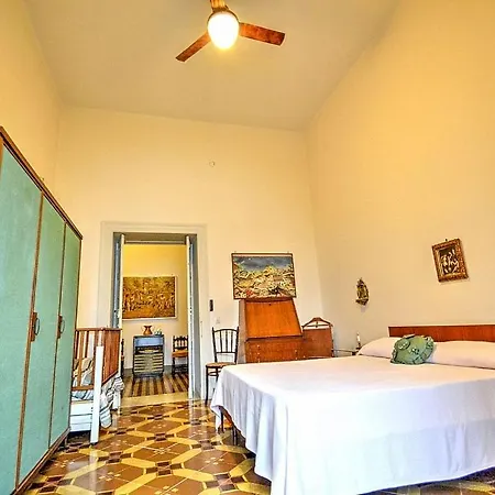Sleeps 8 Wifi